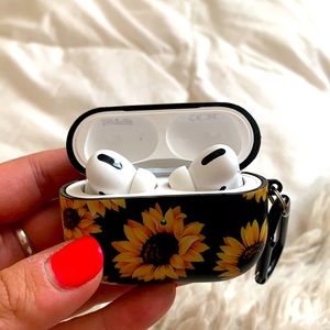 Air pods Pro only used a handful of times.